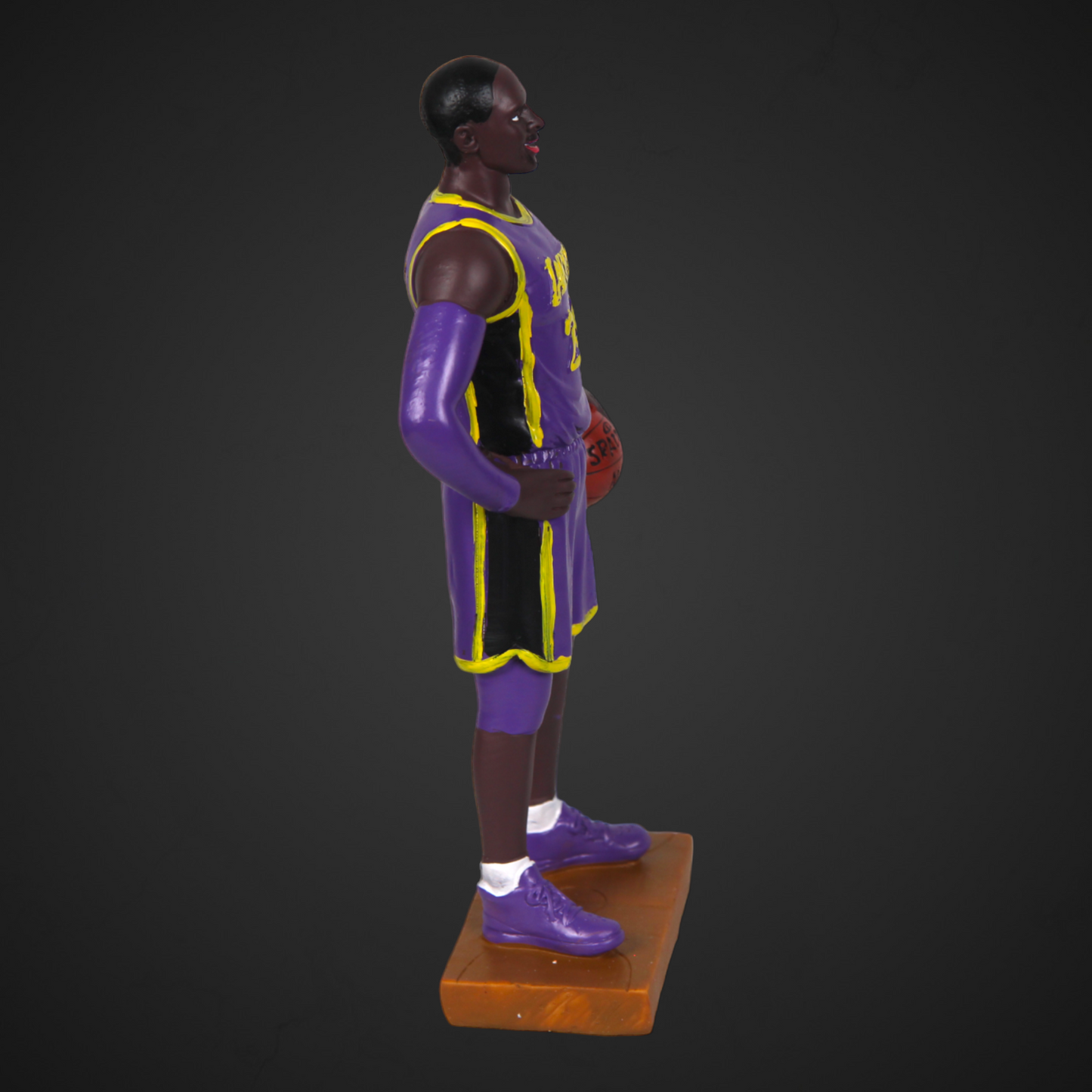 Kobe figurine