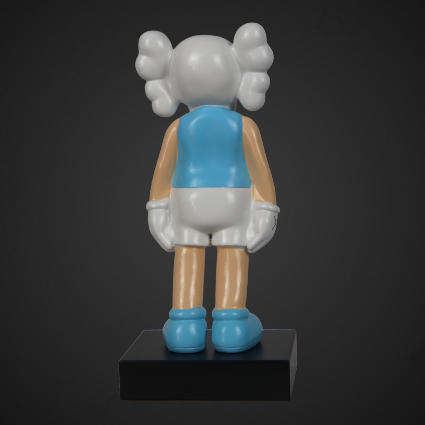 Kaws L